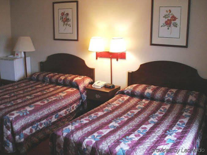 Red Carpet Inn West Springfield Bagian luar foto