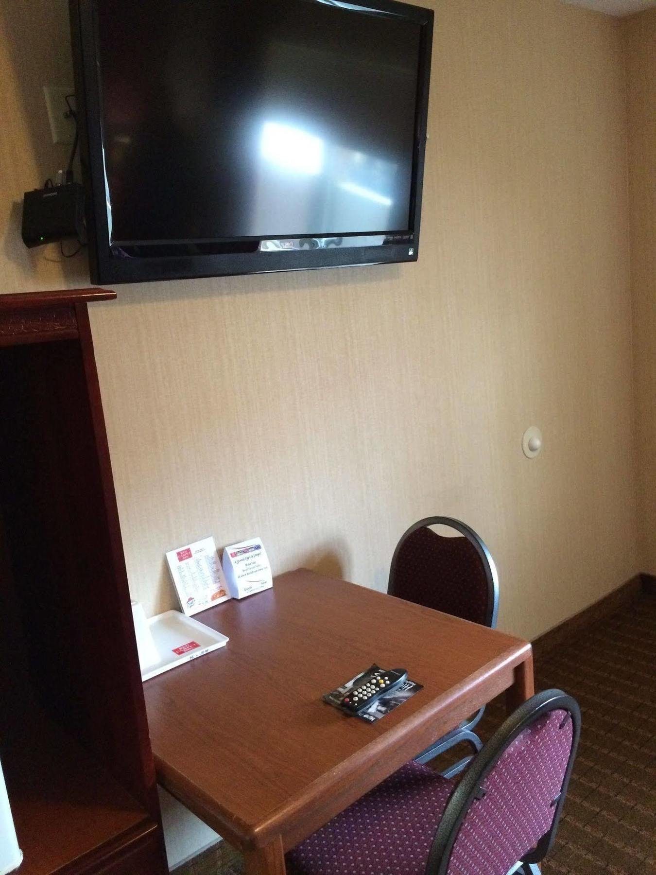 Red Carpet Inn West Springfield Bagian luar foto